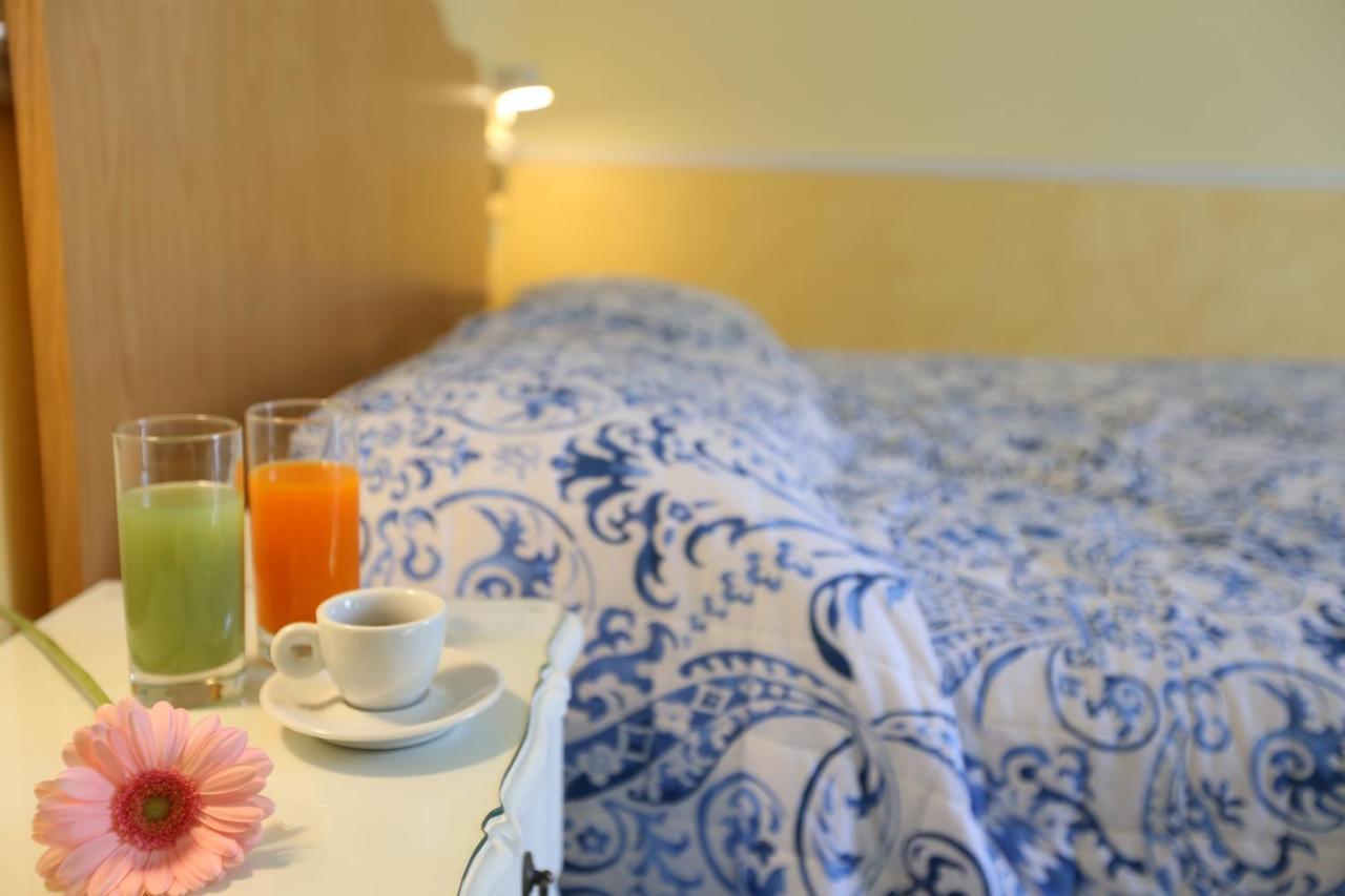 Santa Lucia 50 Guest house Naples
