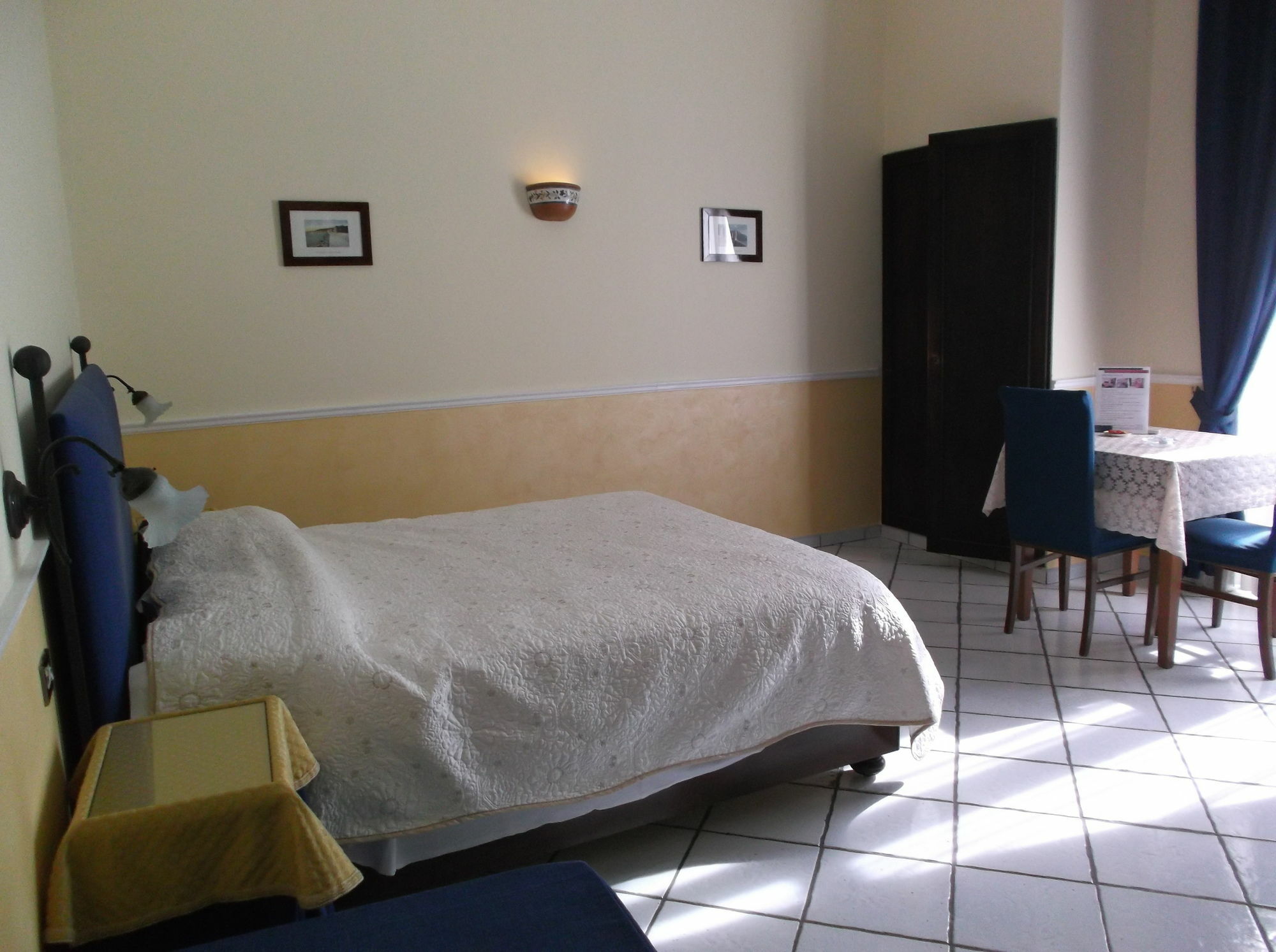 Santa Lucia 50 Guest house Naples